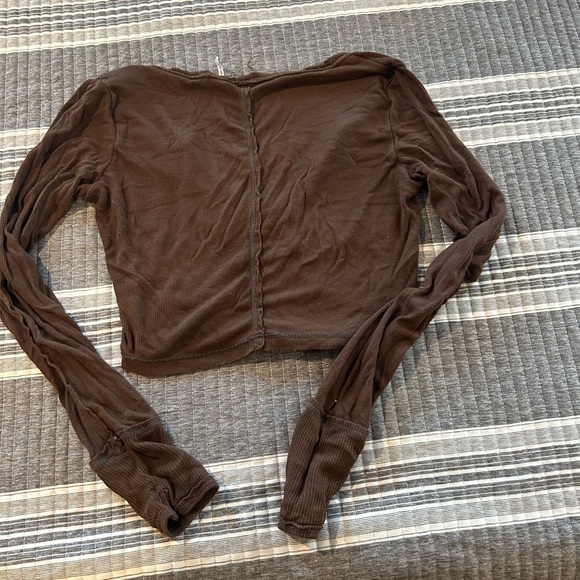 Urban Outfitters Distressed Long Sleeve Women's Crop Top Size XS - Picture 5 of 6